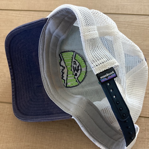 Patagonia hat - Picture 3 of 3